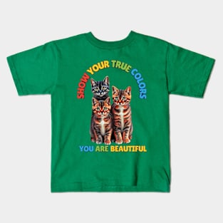 Different cats are wonderful Kids T-Shirt